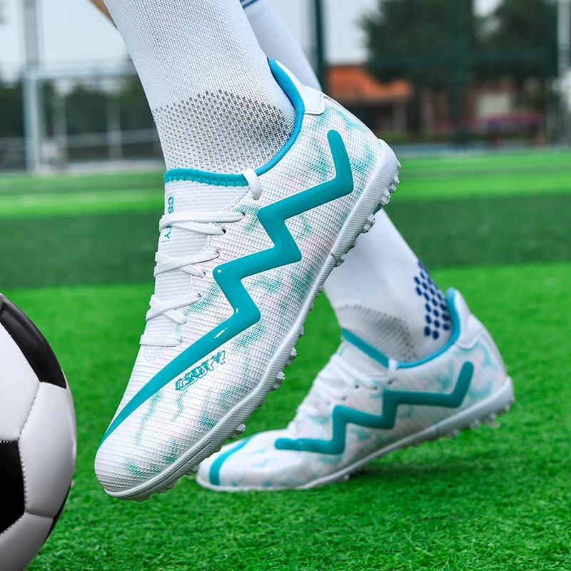 Crampons de Football unisexes pour jeunes, chaussures de Football légères pour l'entraînement des matchs, poignée améliorée, durables FG TF, confortables et respirantes – Image 6